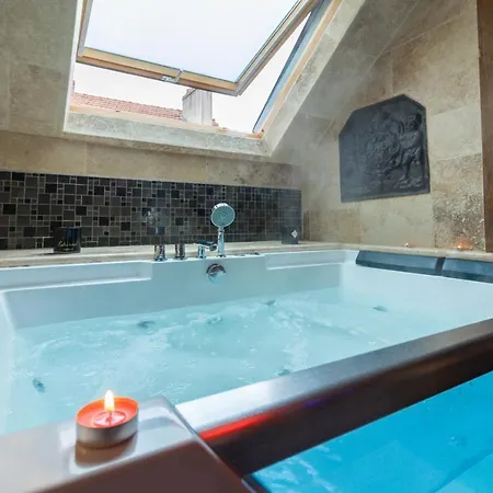 Sous Mon Toi Topdestination-dijon - Sauna & Jacuzzi - Classe 3 Etoiles Дижон