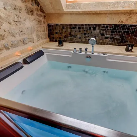 Sous Mon Toi Topdestination-dijon - Sauna & Jacuzzi - Classe 3 Etoiles Дижон