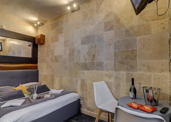 Sous Mon Toi Topdestination-dijon - Sauna & Jacuzzi - Classe 3 Etoiles *