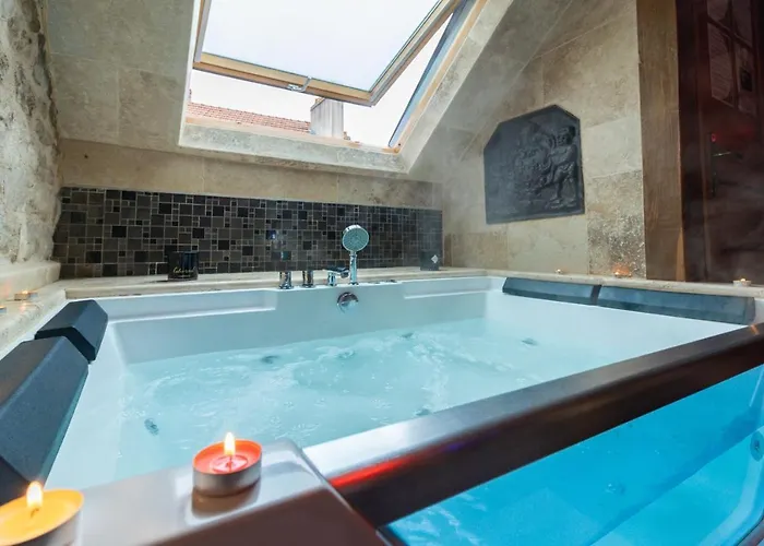 Sous Mon Toi Topdestination-dijon - Sauna & Jacuzzi - Classe 3 Etoiles Ντιζόν