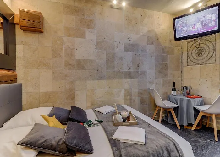 Sous Mon Toi Topdestination-dijon - Sauna & Jacuzzi - Classe 3 Etoiles * ディジョン